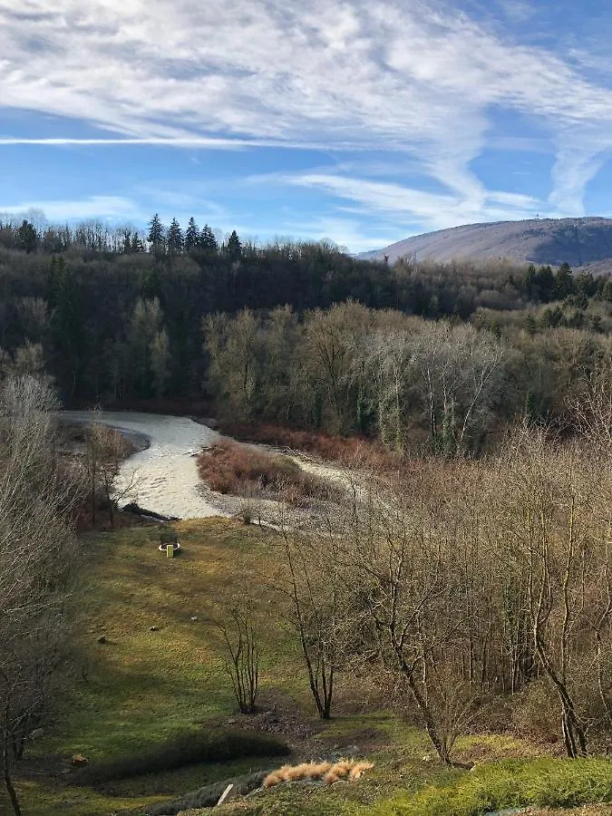 River Villa With Amazing View + Jacuzzi, Garden, Forest Access Vetraz-Monthoux